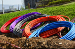 Infrastrutture digitali e fibra ottica in Italia: tutte le difficoltà di sviluppo Infrastrutture digitali e fibra ottica in Italia: tutte le difficoltà di sviluppo