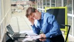 Rispondere alle mail di lavoro fuori orario ti fa male: lo dice la scienza Rispondere alle mail di lavoro fuori orario ti fa male: lo dice la scienza