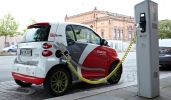Gli scenari per il mercato della mobilità elettrica Gli scenari per il mercato della mobilità elettrica