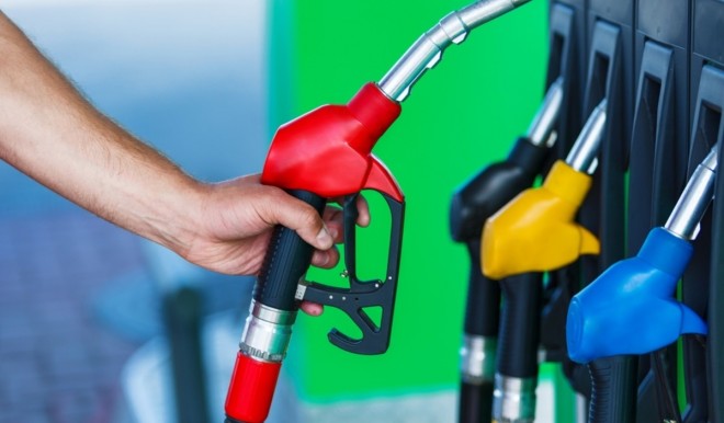 Prezzi benzina: le accise che paghiamo nel 2021
