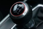 Come cambiare e scalare le marce dell'auto: consigli pratici per un'esecuzione ottimale Come cambiare e scalare le marce dell'auto: consigli pratici per un'esecuzione ottimale