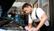La revisione dell'auto da Novembre costerà 79,02 euro La revisione dell'auto da Novembre costerà 79,02 euro