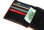 In aumento le transazioni con carte di credito, ma cala il numero di utilizzatori In aumento le transazioni con carte di credito, ma cala il numero di utilizzatori