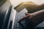 Commissioni aggiuntive per chi acquista on line con carta di credito, interviene l’Antitrust Commissioni aggiuntive per chi acquista on line con carta di credito, interviene l’Antitrust