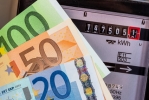 Crescono gli italiani interessati al risparmio energetico Crescono gli italiani interessati al risparmio energetico