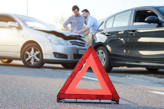 RC auto: prezzi in calo, ma 1.6 milioni di italiani pagheranno di più RC auto: prezzi in calo, ma 1.6 milioni di italiani pagheranno di più