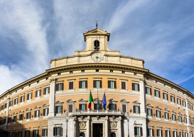 Dal Cura Italia al Decreto Rilancio: i decreti per fronteggiare la pandemia Coronavirus Dal Cura Italia al Decreto Rilancio: i decreti per fronteggiare la pandemia Coronavirus