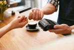 Covid e banconote: 9 milioni non le useranno più per paura del contagio Covid e banconote: 9 milioni non le useranno più per paura del contagio