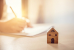 Agevolazioni prima casa senza residenza: a chi spettano Agevolazioni prima casa senza residenza: a chi spettano