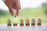Andamento mutui a tasso fisso oggi e 10 anni fa: il risparmio supera gli 85mila euro Andamento mutui a tasso fisso oggi e 10 anni fa: il risparmio supera gli 85mila euro