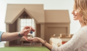 Mercato immobiliare: aumentano le età medie di compratori e venditori Mercato immobiliare: aumentano le età medie di compratori e venditori