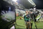 Sky e Mediaset: la battaglia giocata a colpi di Champions League Sky e Mediaset: la battaglia giocata a colpi di Champions League