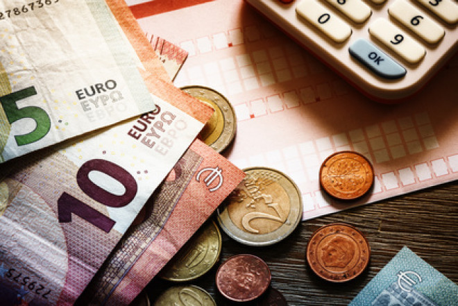 Indagine Doxa: in Italia aumentano i risparmiatori e gli investimenti