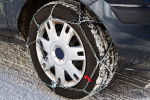 Da oggi l'obbligo di gomme invernali o catene da neve a bordo