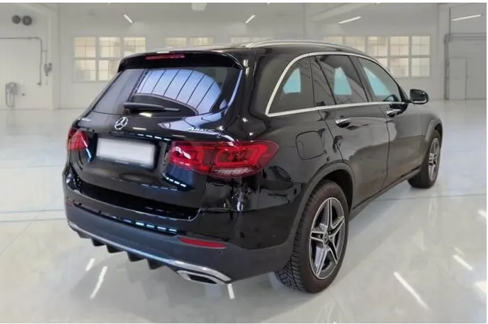 MERCEDES GLC