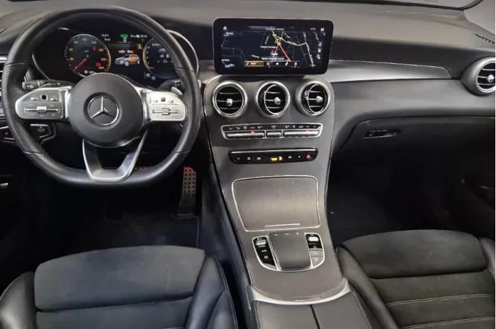 MERCEDES GLC