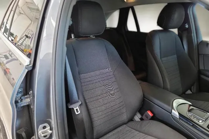 MERCEDES GLC