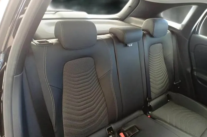 MERCEDES GLA