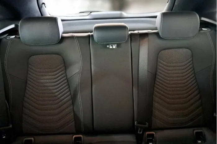 MERCEDES GLA