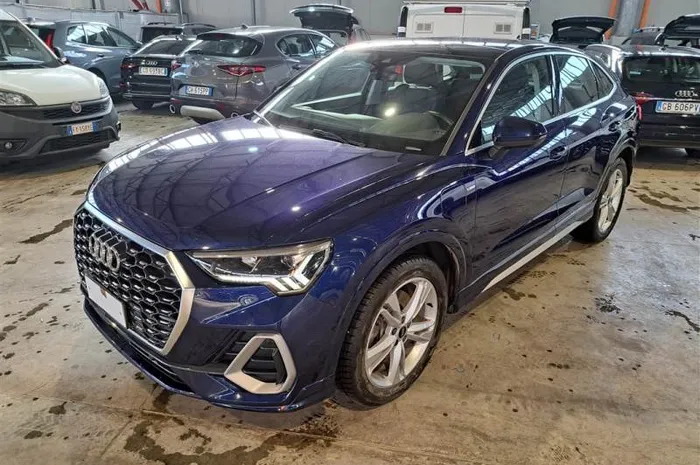 AUDI Q3 Sportback