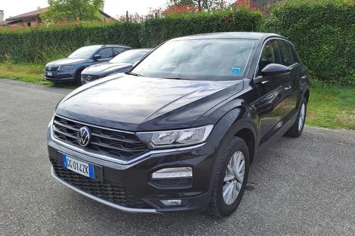 VOLKSWAGEN T-Roc