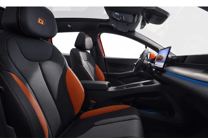 BYD Dolphin G DM-i