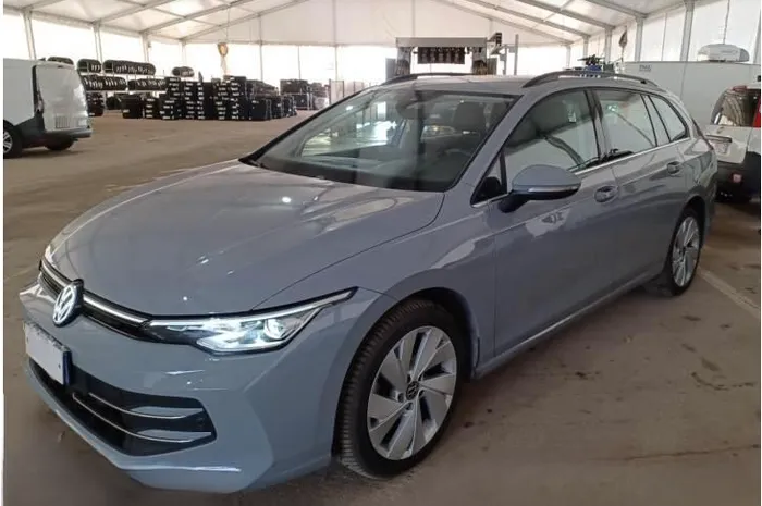 VOLKSWAGEN Golf Variant