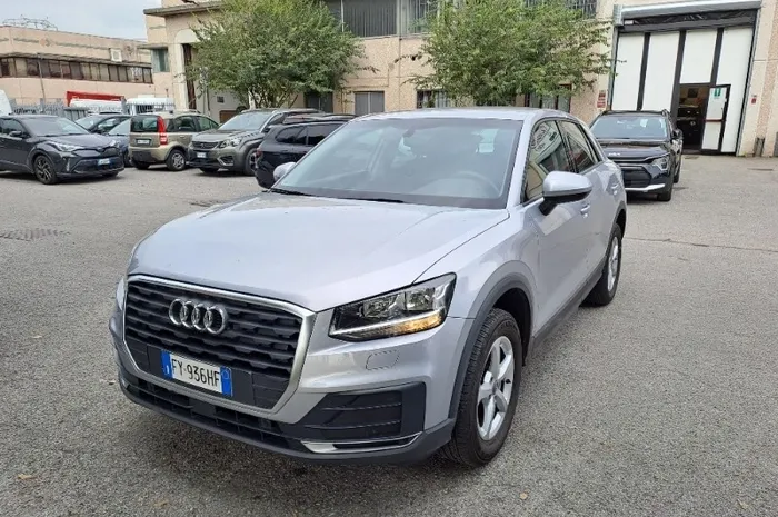 AUDI Q2