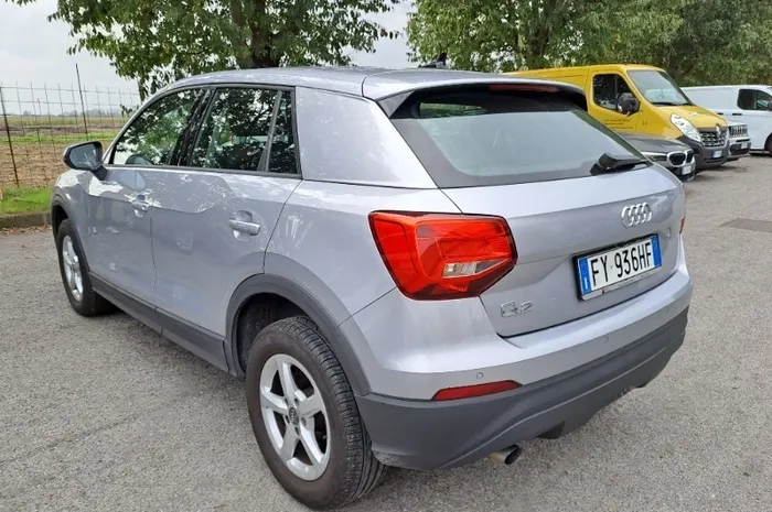 AUDI Q2