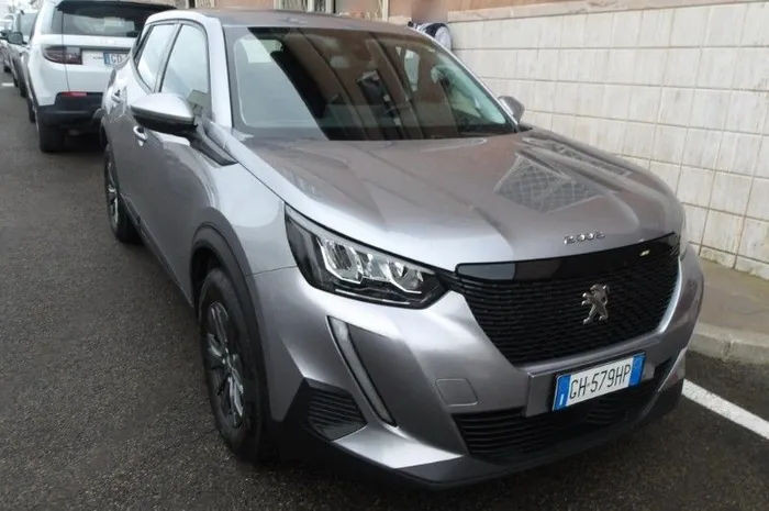 PEUGEOT 2008