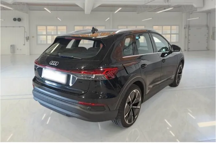AUDI Q4 etron