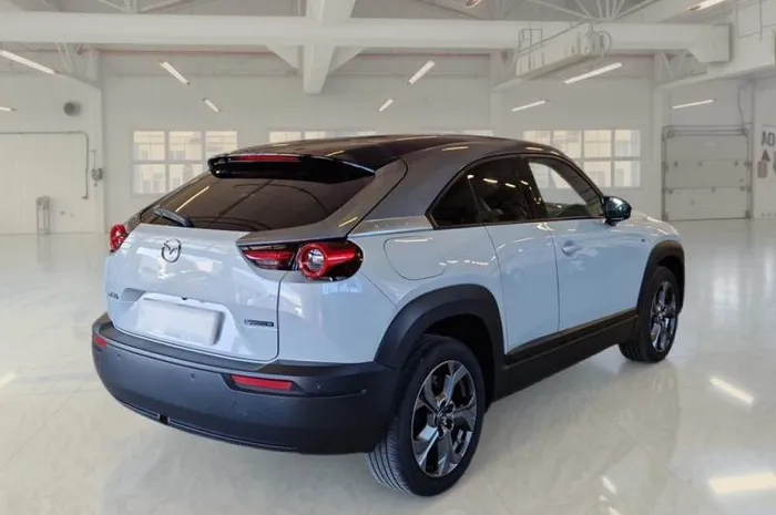 MAZDA MX-30