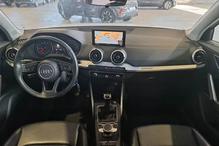 AUDI Q2