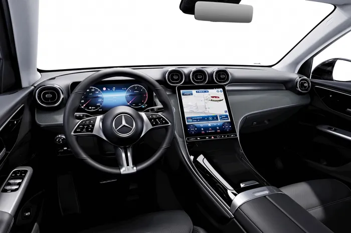 MERCEDES GLC