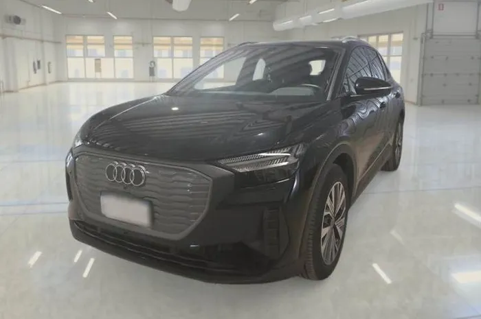 AUDI Q4 etron