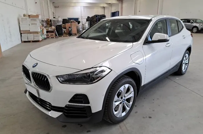 BMW X2