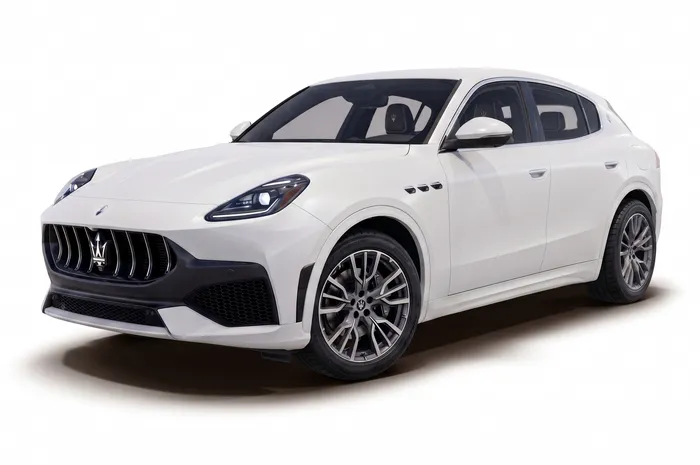 MASERATI Grecale