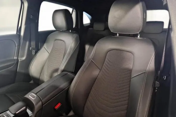 MERCEDES GLA