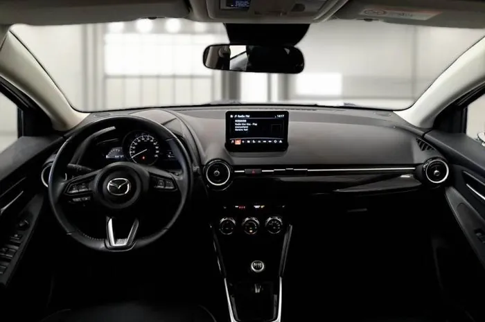 MAZDA Mazda2