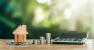 La casa si compra con i risparmi: crollano i mutui